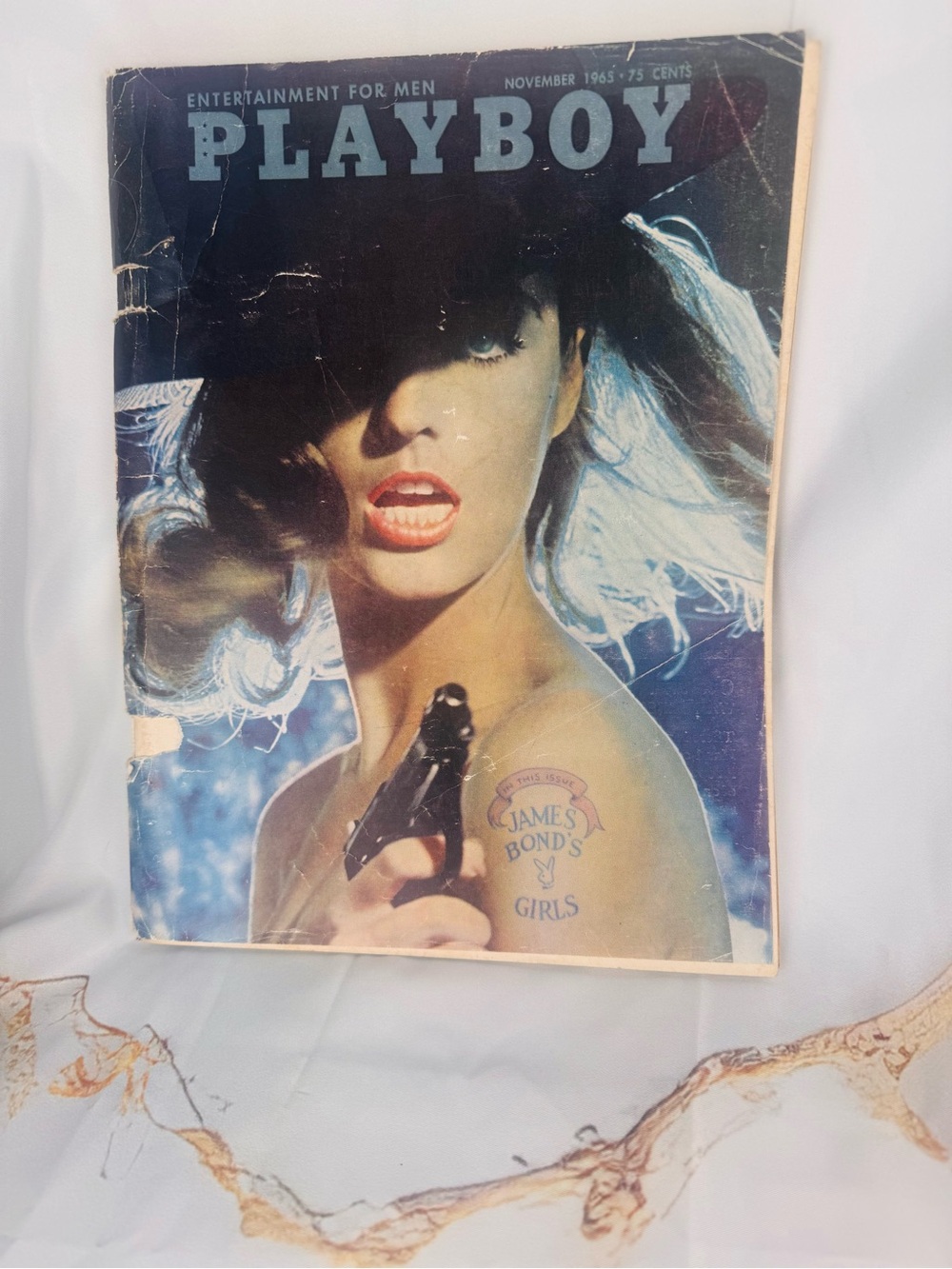 Vintage PLAYBOY November 1965 Bond girls, centerfold intact